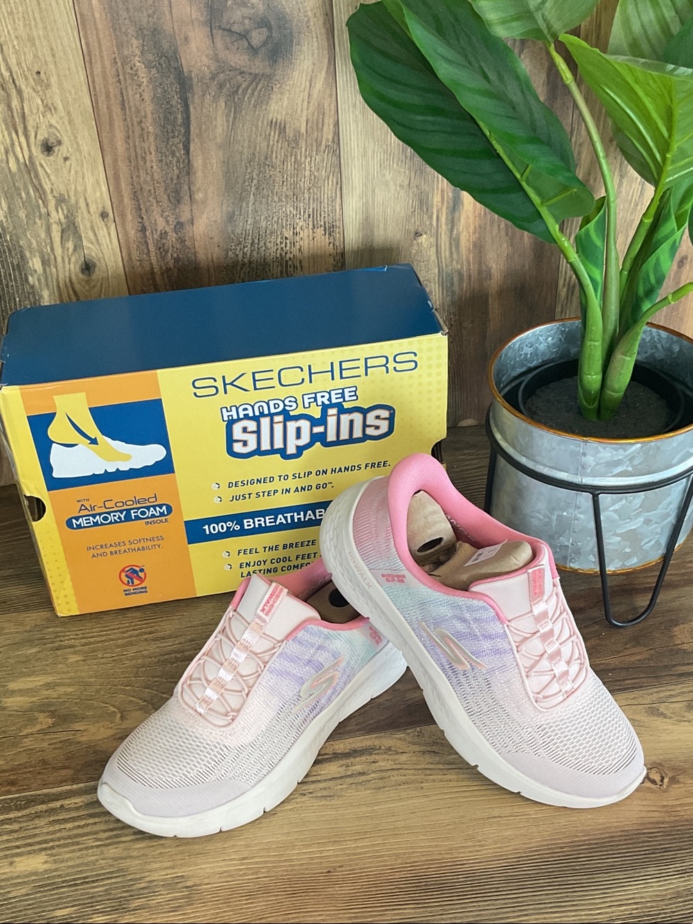Skechers GO Walk Slip On Air Cooled Memory Foam Flex Nova 125507 Sneakers 8.5